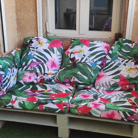 Appartement Avec Terrasse Narbona Esterno foto