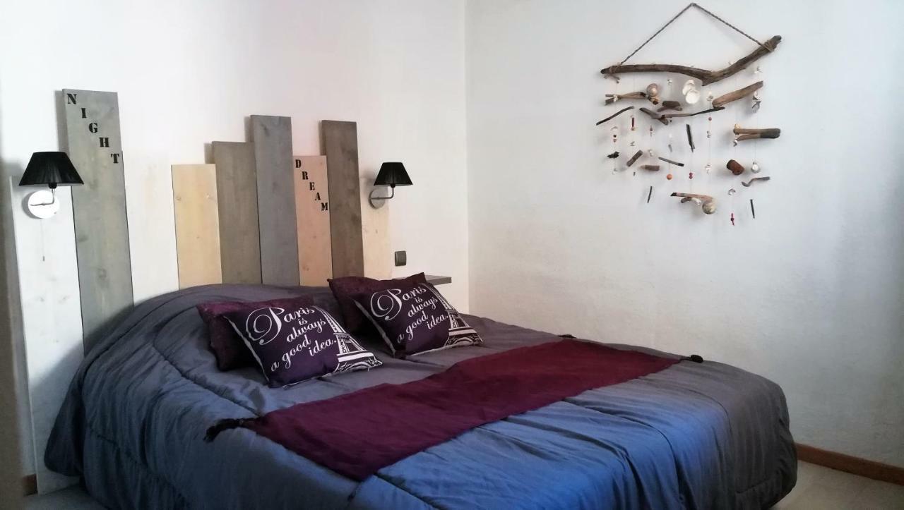 Appartement Avec Terrasse Narbona Esterno foto